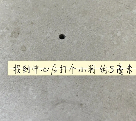 扬州市瓷砖空鼓维修公司专业解答在瓷砖铺贴过程中，如果砂料搅拌不均匀，将会带来以下问题